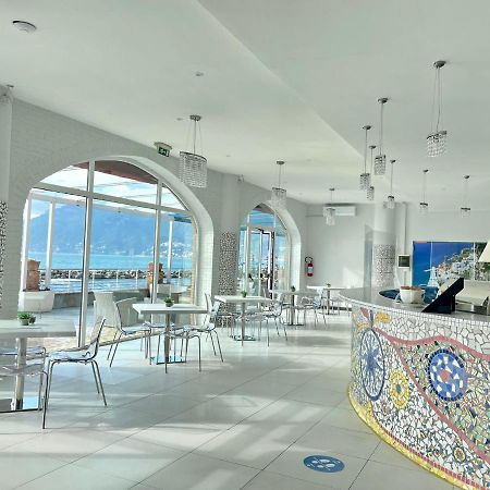 Hotel Centro Congressi Polo Nautico ساليرنو المظهر الخارجي الصورة