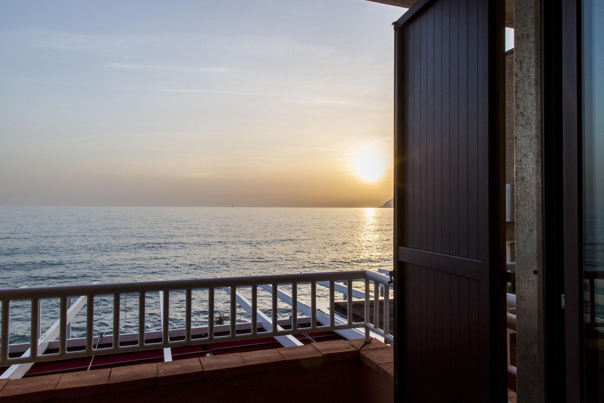 Hotel Centro Congressi Polo Nautico ساليرنو المظهر الخارجي الصورة