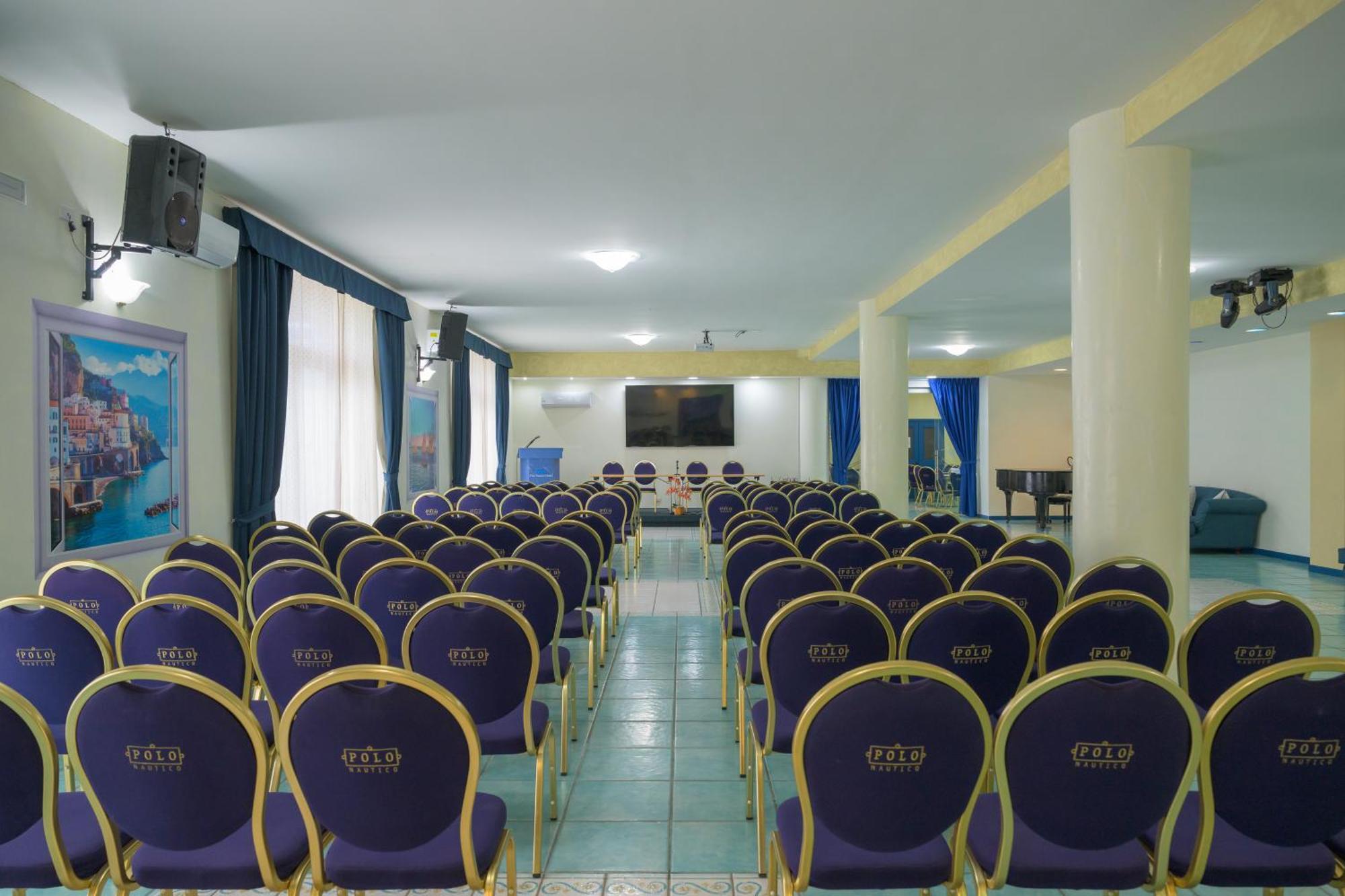 Hotel Centro Congressi Polo Nautico ساليرنو المظهر الخارجي الصورة
