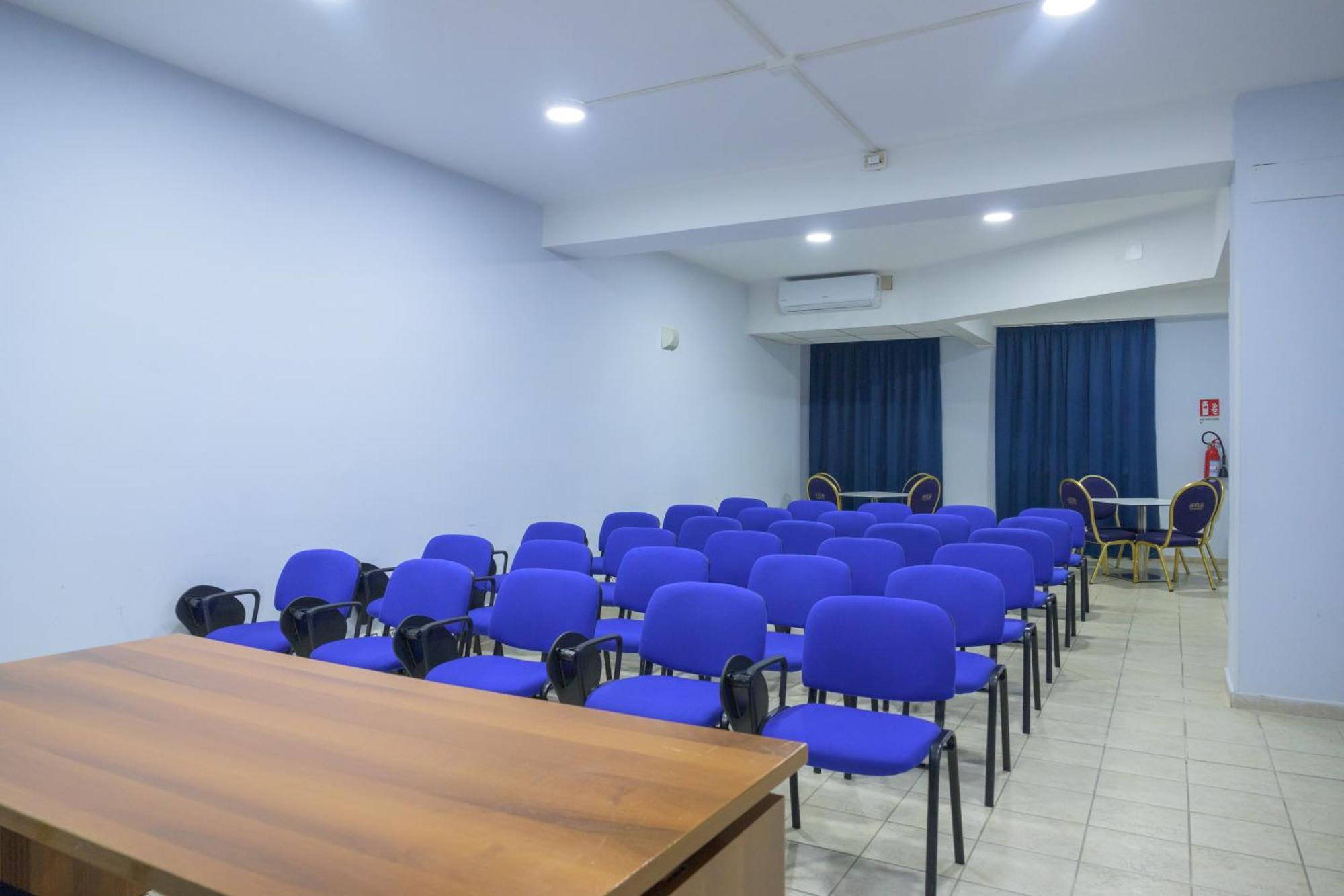 Hotel Centro Congressi Polo Nautico ساليرنو المظهر الخارجي الصورة